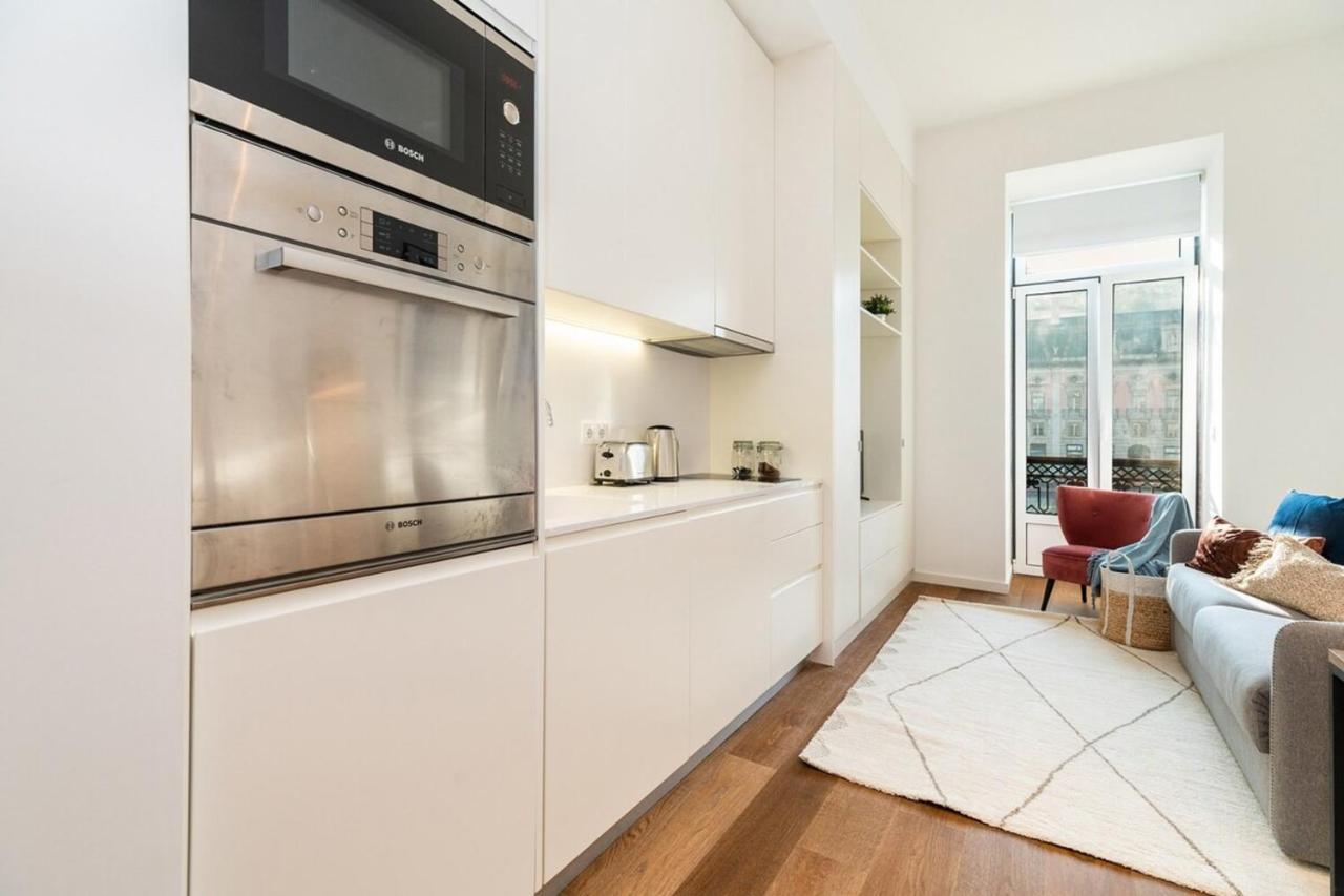 Graceful Design With Romantic View Appartement Lissabon